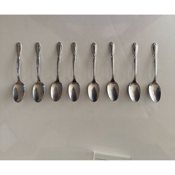 Vintage 8 Teaspoons Superior Stainless USA Chapel Hill Design Discontinued - Picture 1 of 2